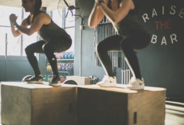 women working out for Classpass blog post on Healthy & Exercise